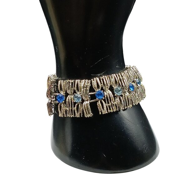 Vintage Pegasus Coro Silver-Tone Bracelet w/ Blue Rhinestones Elegant Jewelry - Picture 3 of 6